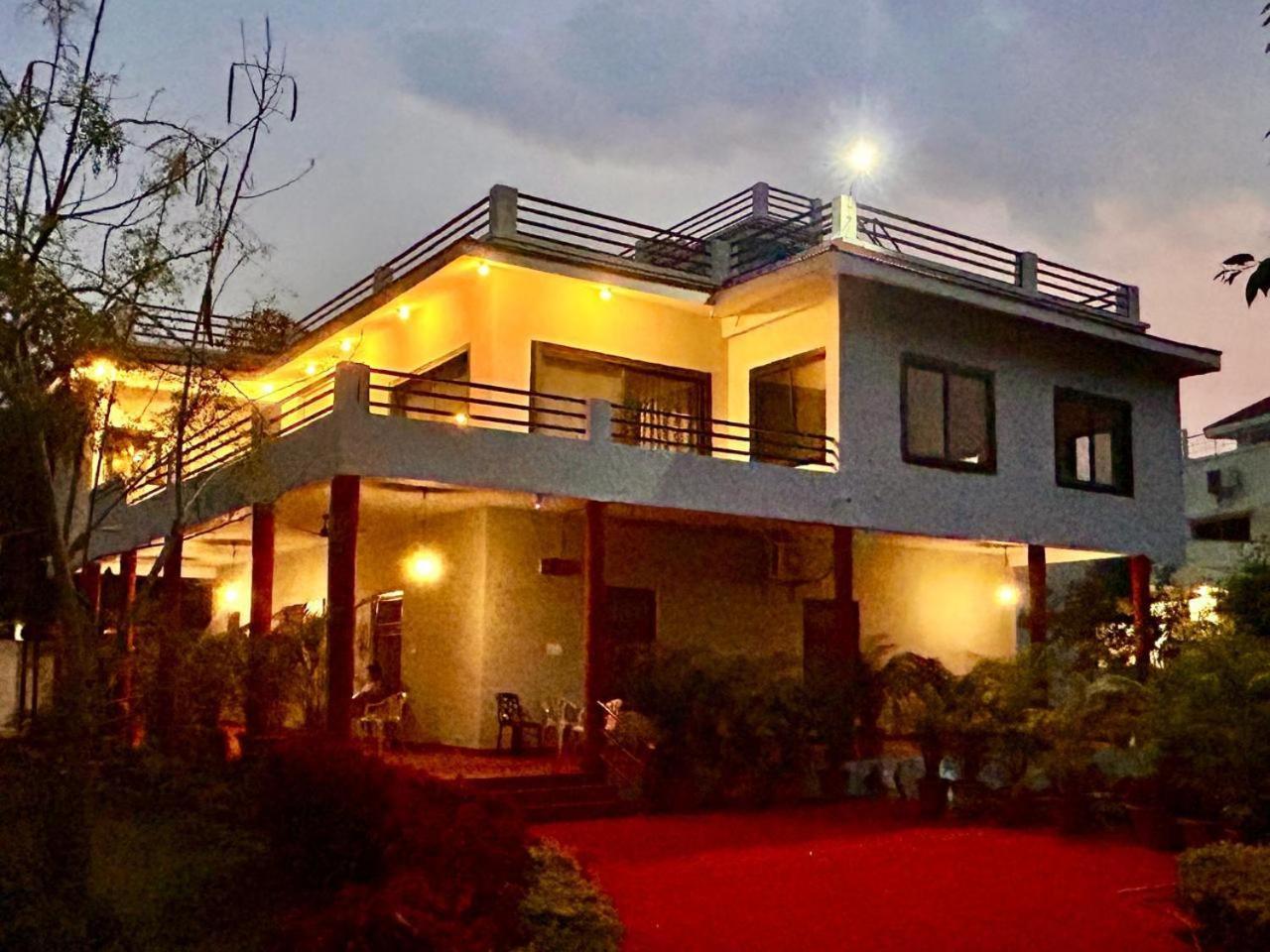 The English Gaon 4 Bhk โบปาล ภายนอก รูปภาพ