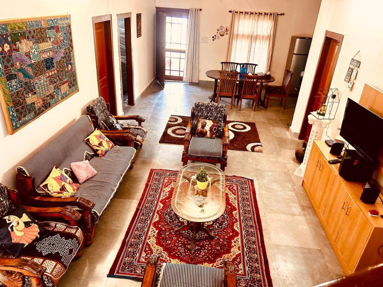 The English Gaon 4 Bhk โบปาล ภายนอก รูปภาพ