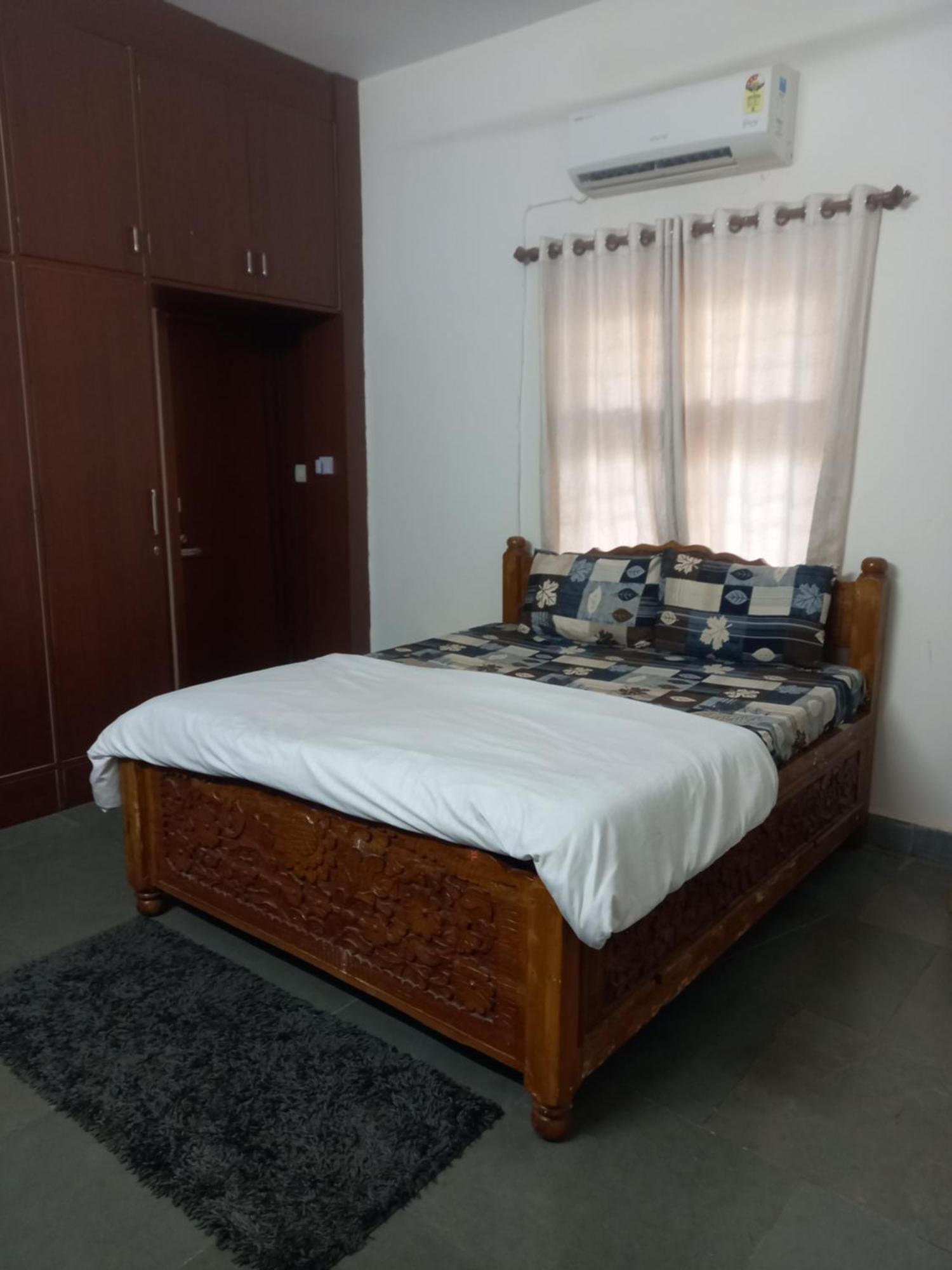 The English Gaon 4 Bhk โบปาล ภายนอก รูปภาพ